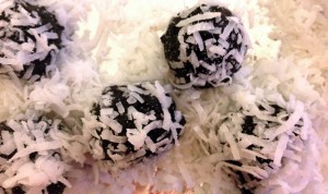 Oreo Coconut Truffles